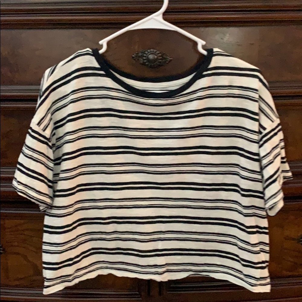American Eagle Cropped Tee